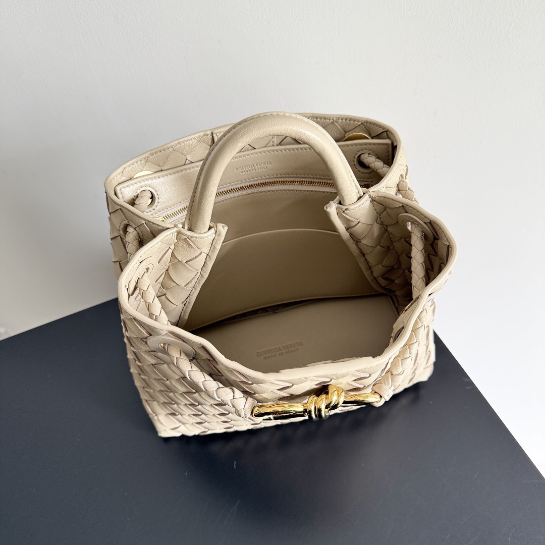 743568 Andiamo蝴蝶結小號 淡褐色_10