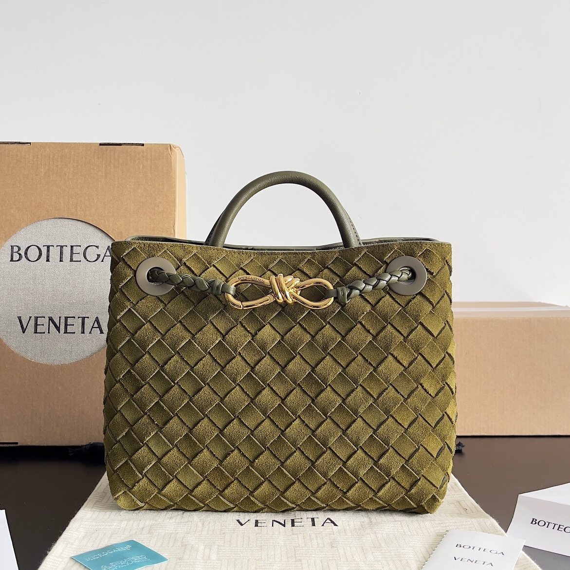 743568 Andiamo蝴蝶結小號 麂皮橄欖油綠色_1