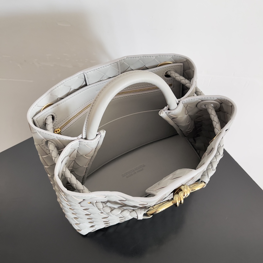 743568 Andiamo蝴蝶結小號 銀灰色_10