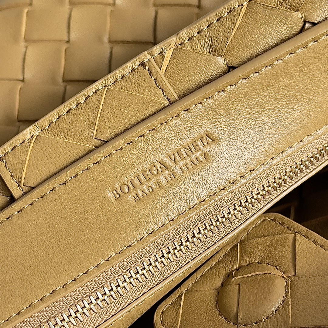 743568 Andiamo蝴蝶結小號 果仁棕色_8