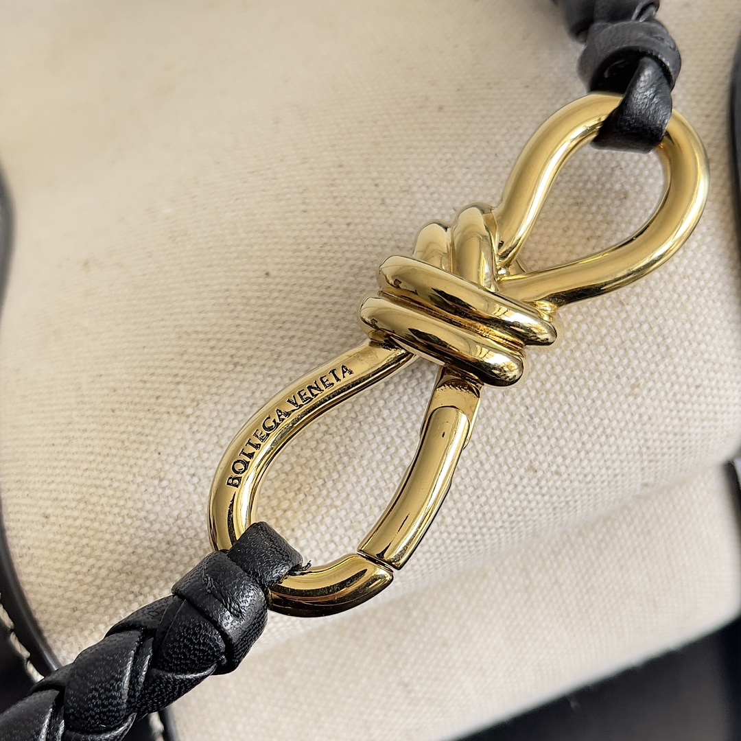 743568 Andiamo蝴蝶結小號 黑色金扣_6