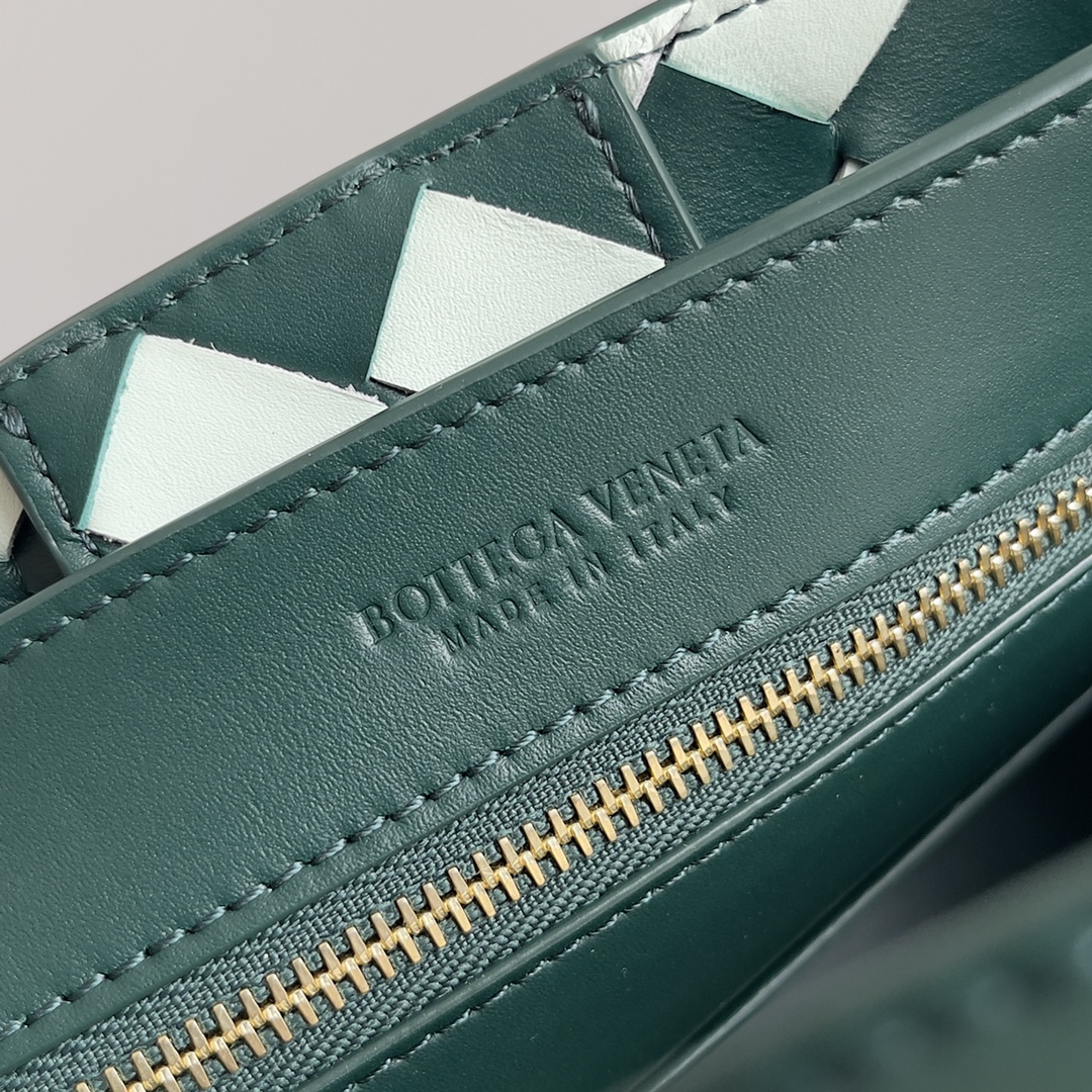 743568 Andiamo蝴蝶結小號 冰藍/祖母綠（龍年限定款）_9