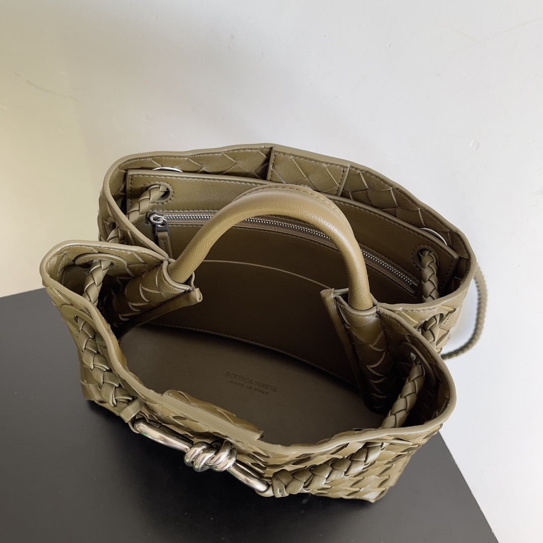 743568 Andiamo蝴蝶結小號 泥土棕色_10