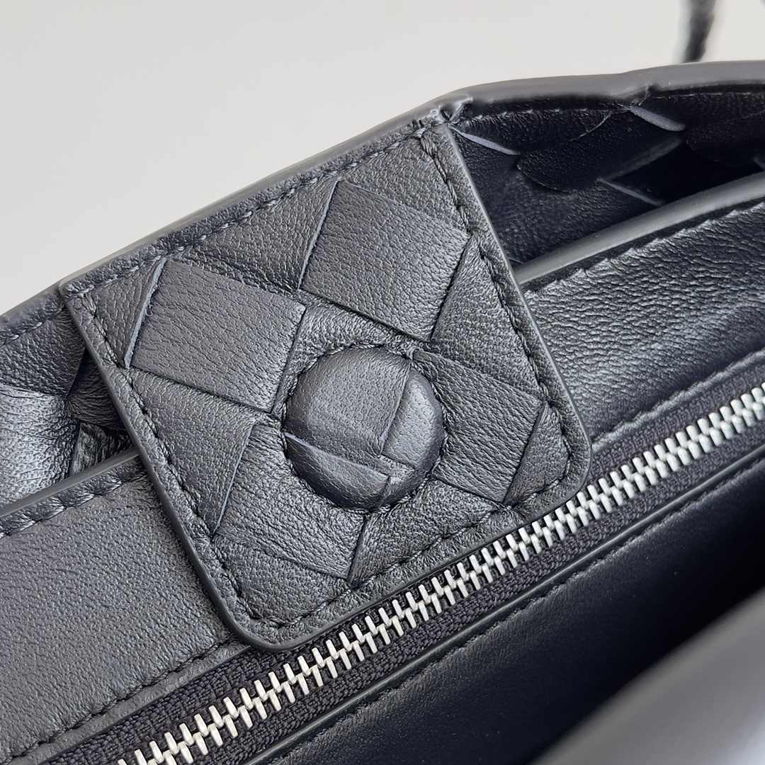 743568 Andiamo蝴蝶結小號 銀扣太空藍色_9