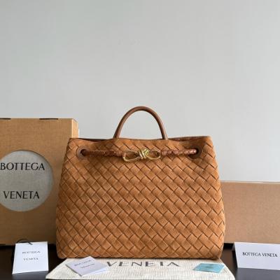 743572 Andiamo蝴蝶結中號 反絨琥珀棕