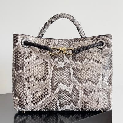 743572 Andiamo蝴蝶結中號