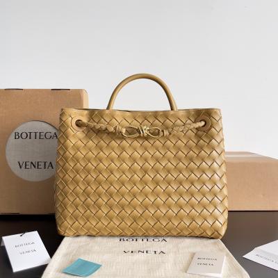 743572 Andiamo蝴蝶結中號 果仁棕色