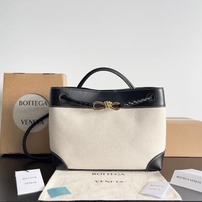 743572 Andiamo蝴蝶結中號 金扣