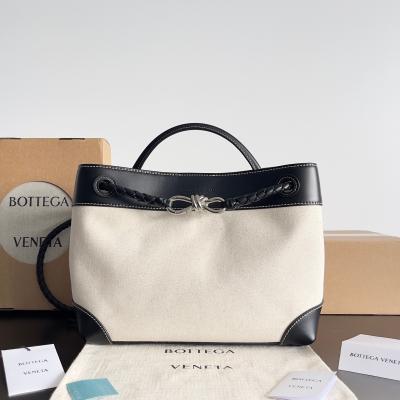 743572 Andiamo蝴蝶結中號 銀扣