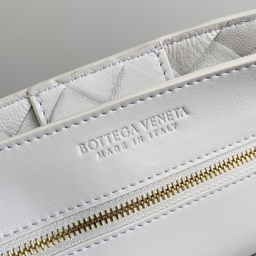 743572 Andiamo蝴蝶結中號 純白_9