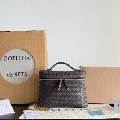 843800 Soft Vanity小號化妝包 黑棕色