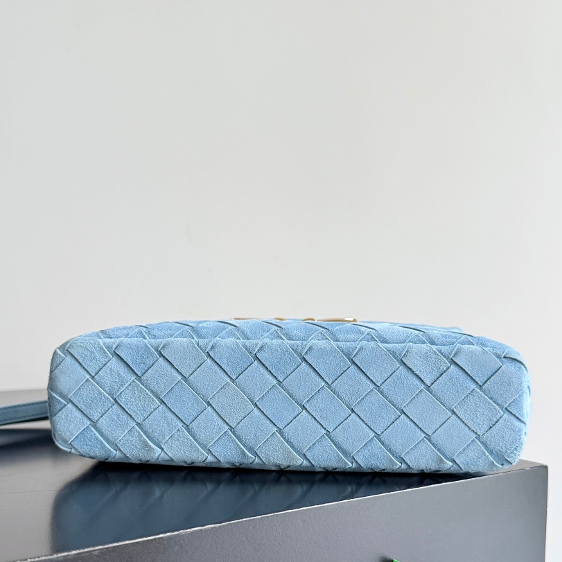 789109化妝包 麂皮淺藍色_3