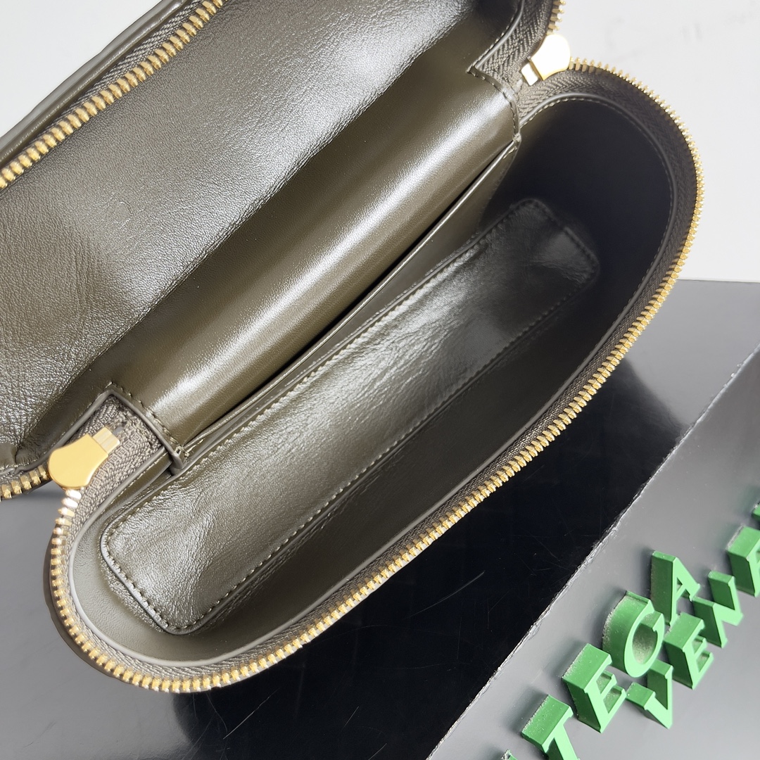 789109化妝包 深卡其色_10