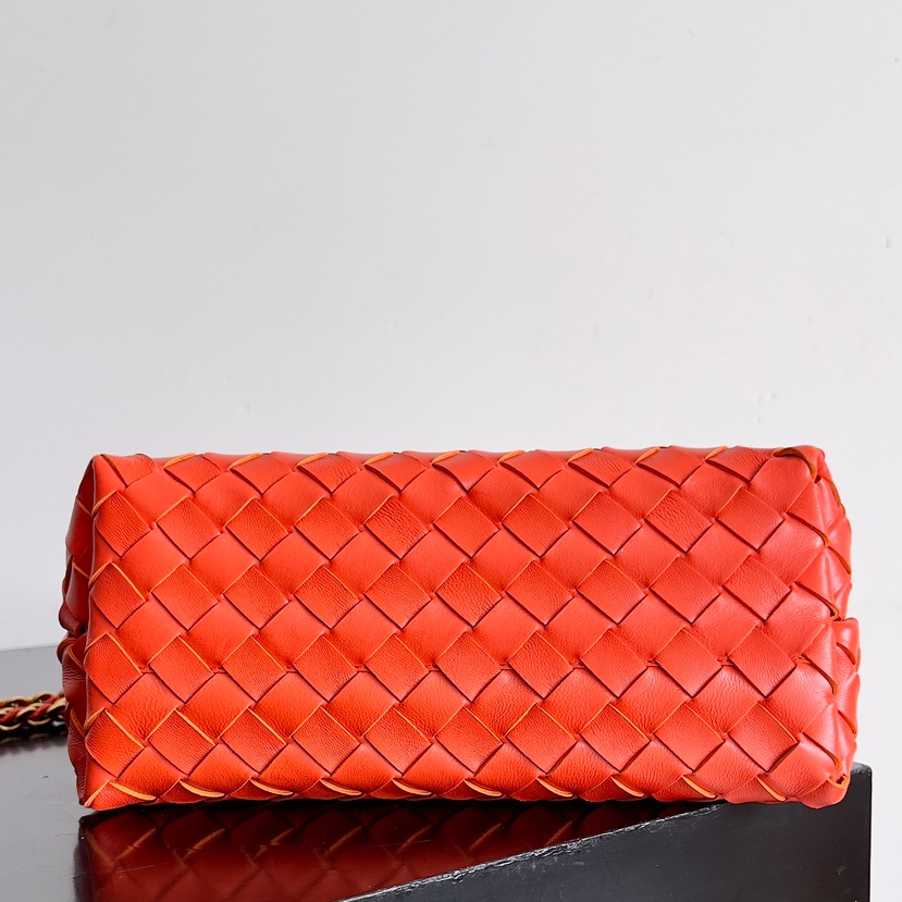 786008小號Andiamo鏈條包 橙紅色_5