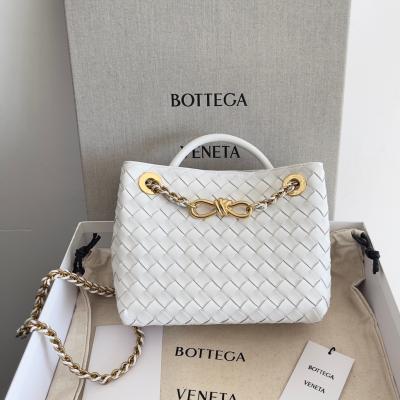 786008小號Andiamo鏈條包 白色