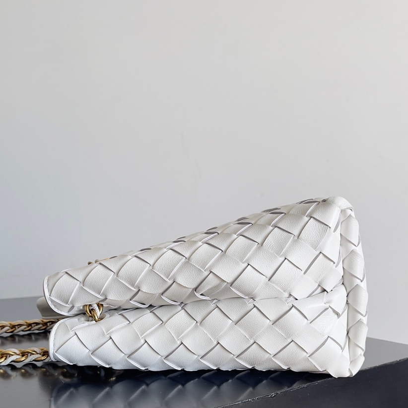 786008小號Andiamo鏈條包 白色_3