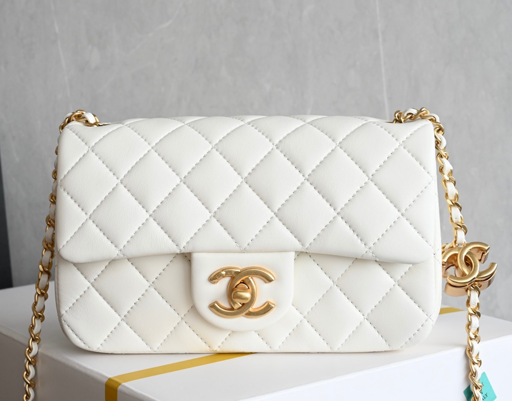 25B雙C扣口蓋包大Mini 白色_1