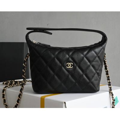 25A 浮雕大Logo手提Hobo飯盒包 黑色