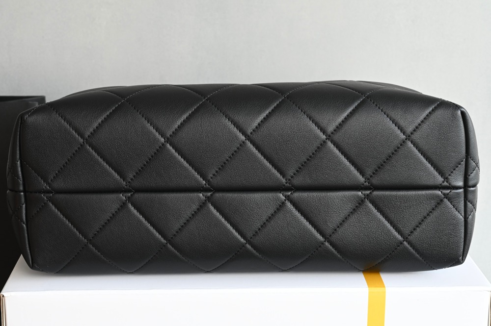 25A 購物袋Hobo小號 黑色拼接_4