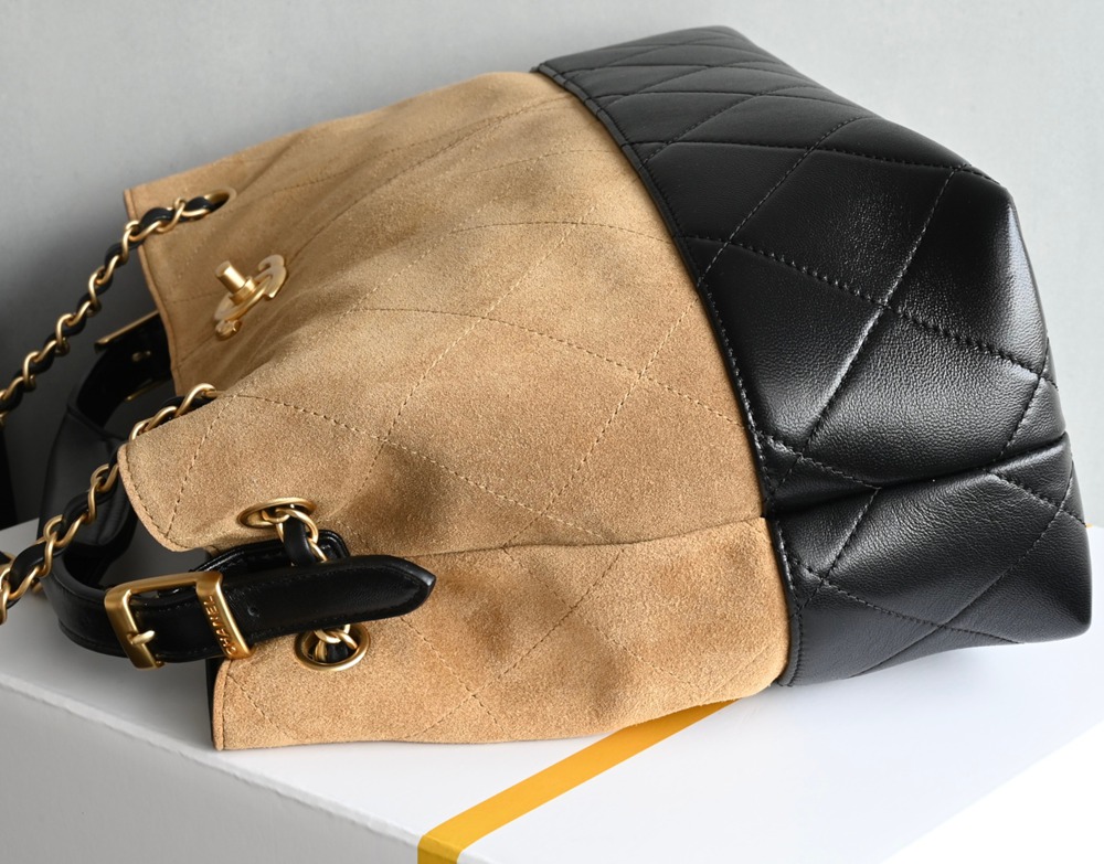 25A 購物袋Hobo小號 土黃拼黑_4