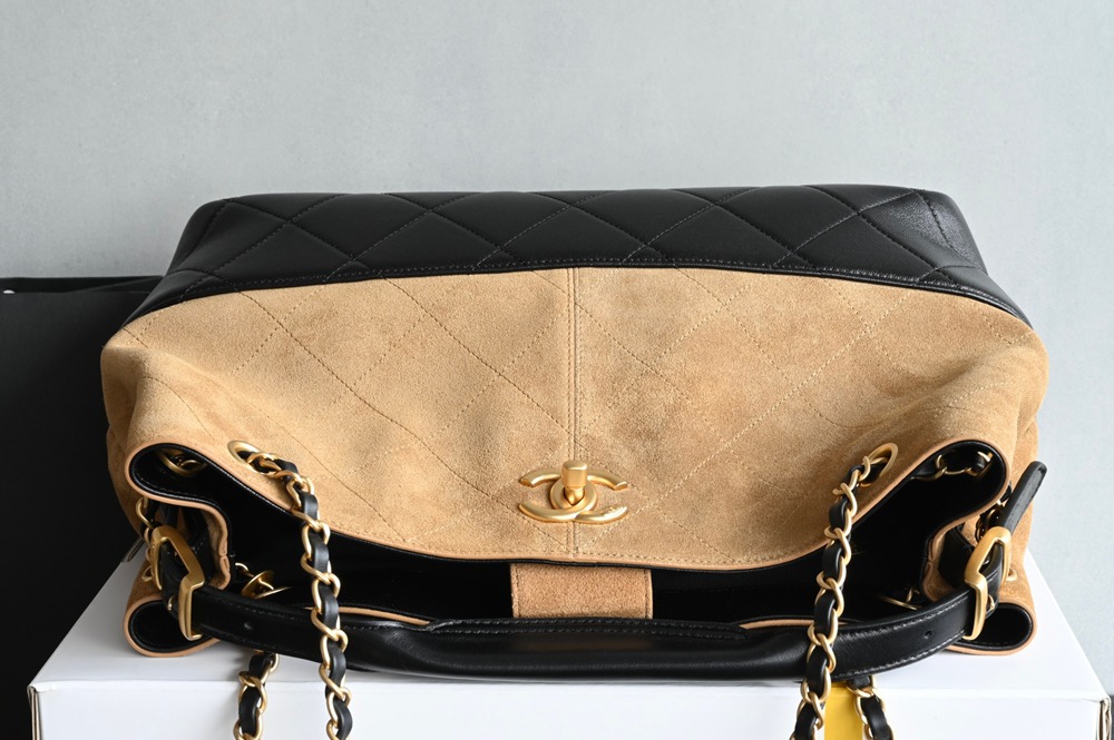 25A 購物袋Hobo小號 土黃拼黑_5