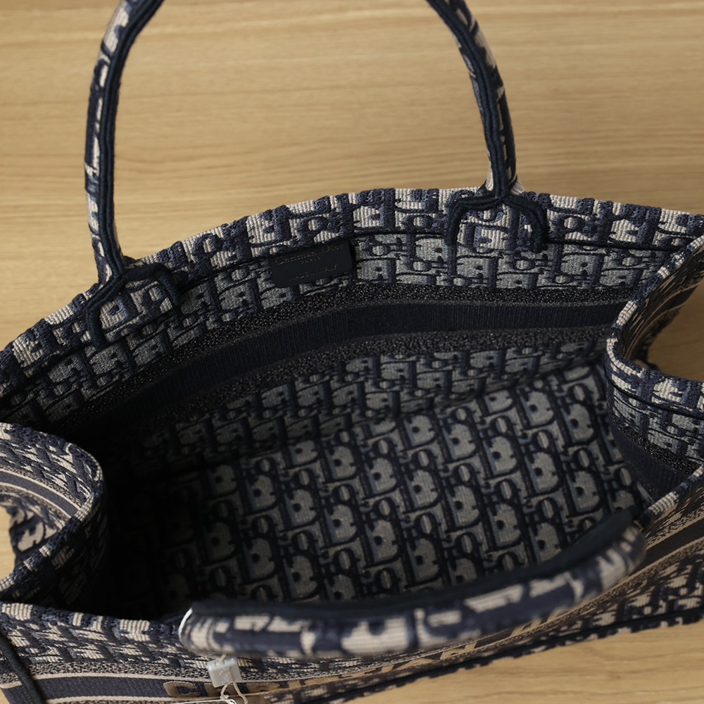 經典Book Tote中號_6