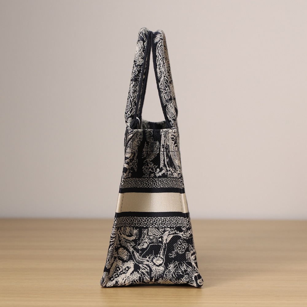 小號 Book Tote 藍色刺繡 Reverse 茹伊印花_5