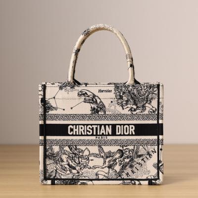 小號 Book Tote 奶白色 Zodiac 茹伊印花刺繡