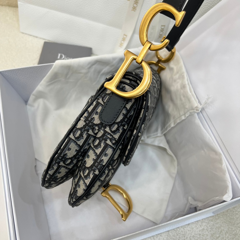 馬鞍包（附肩帶）老花_5