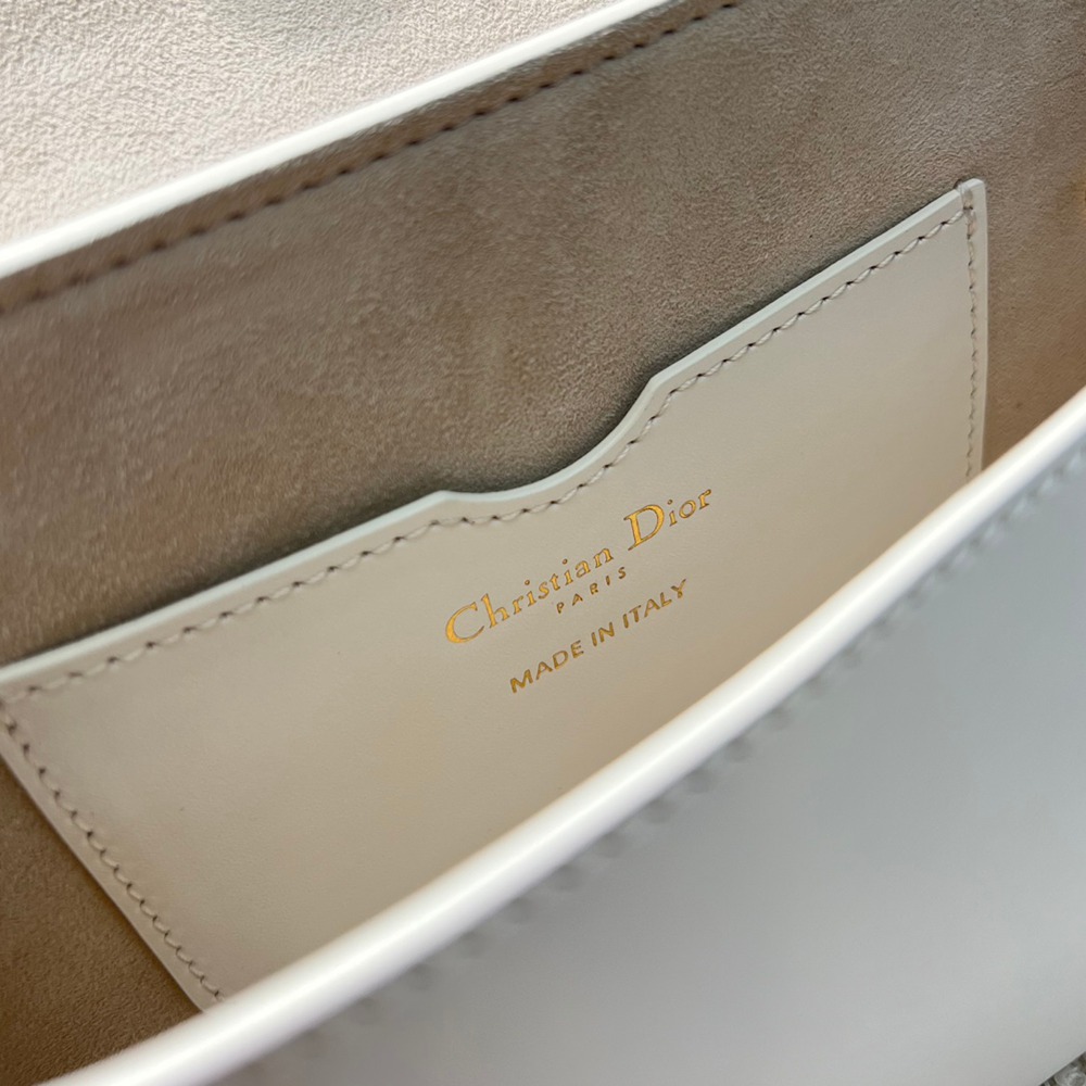 Bobby East-West老花_6