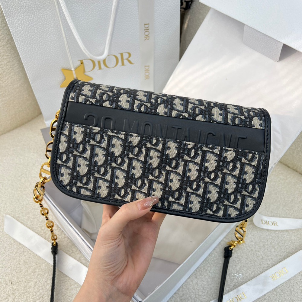 30 Montaigne Avenue_2