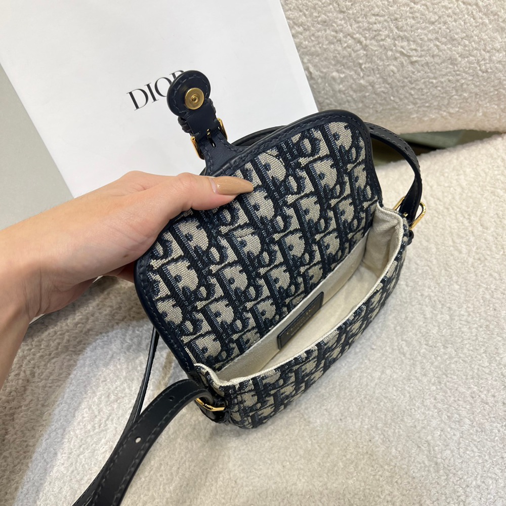 Bobby East-West迷你_3