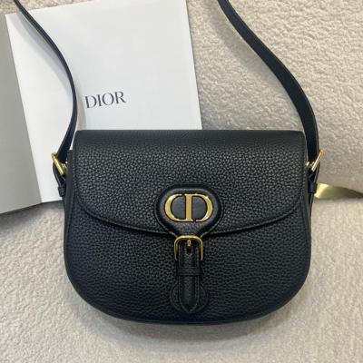 Bobby 中號粒面/牛皮