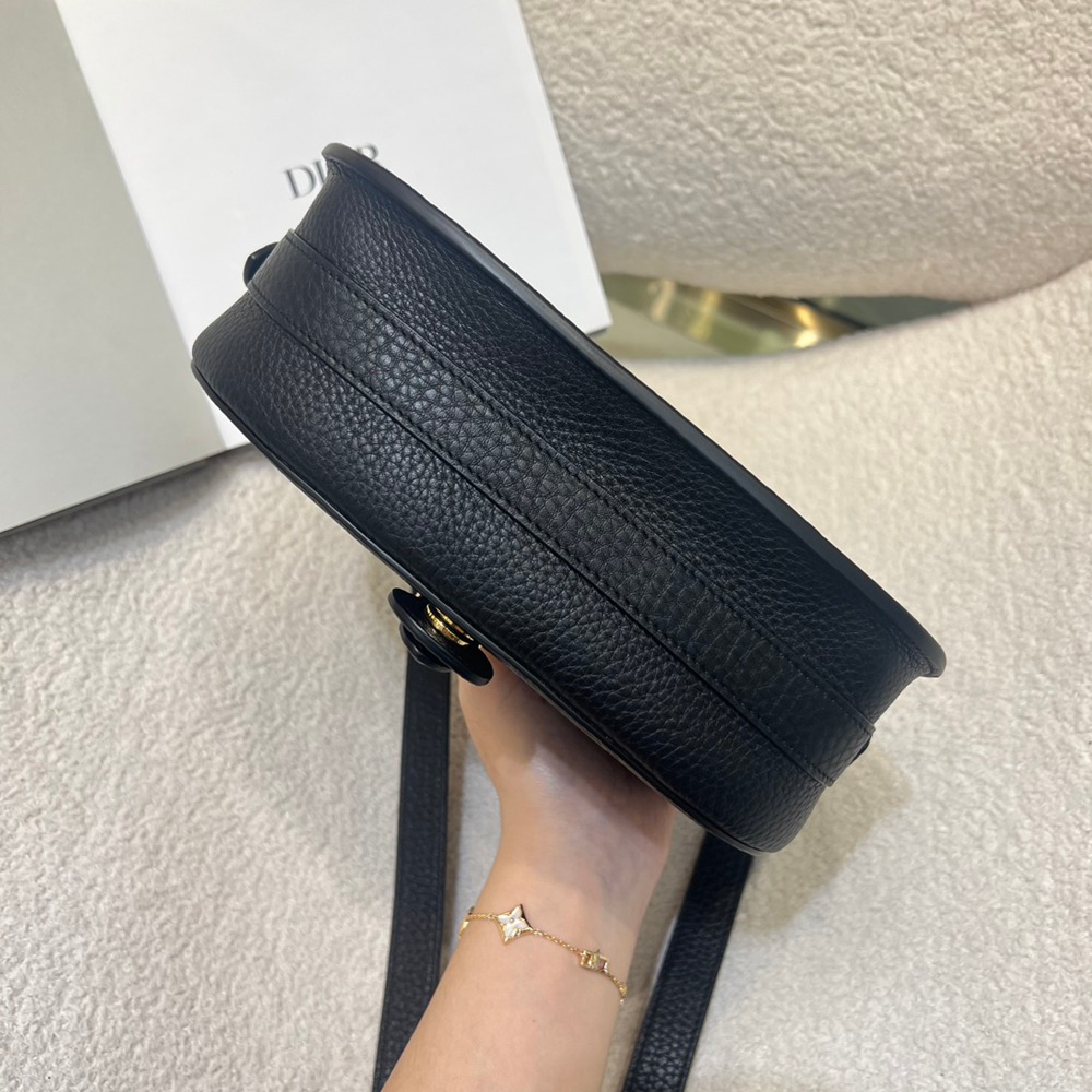 Bobby 中號粒面/牛皮_10