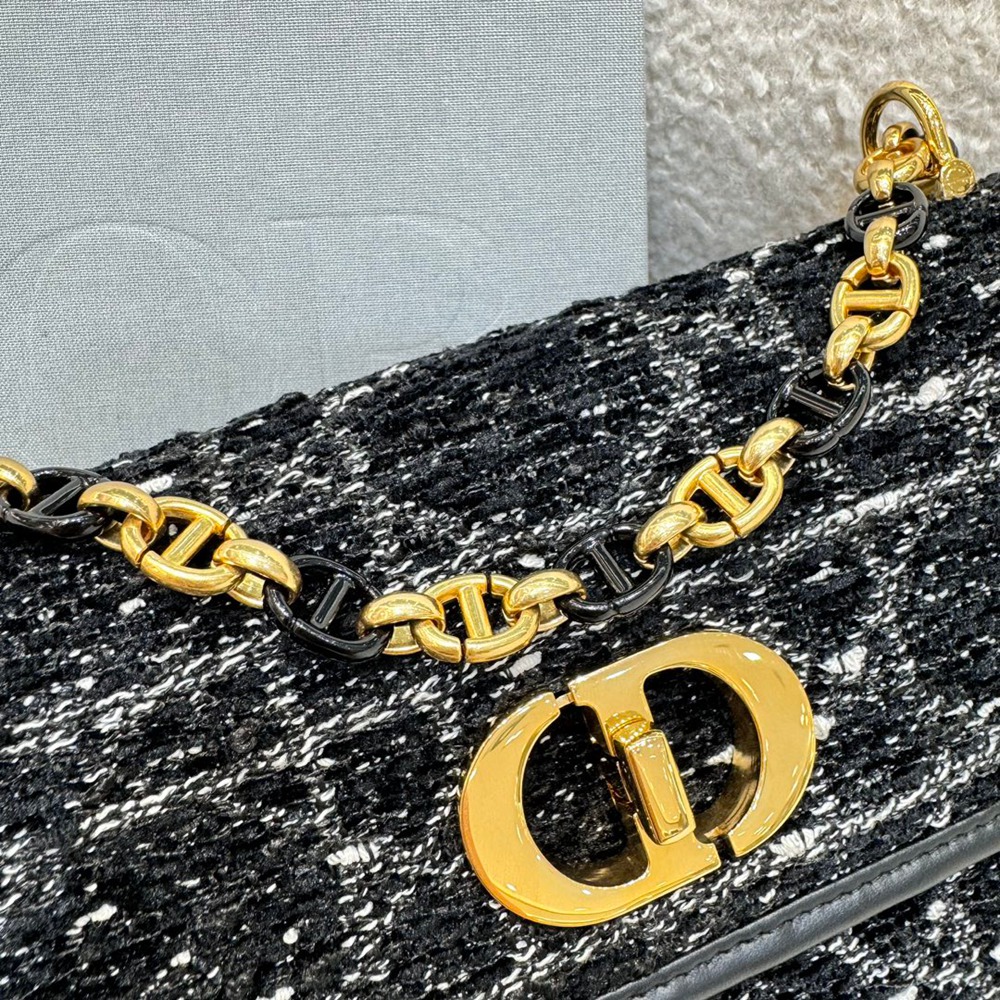 Miss Caro粗花呢_2