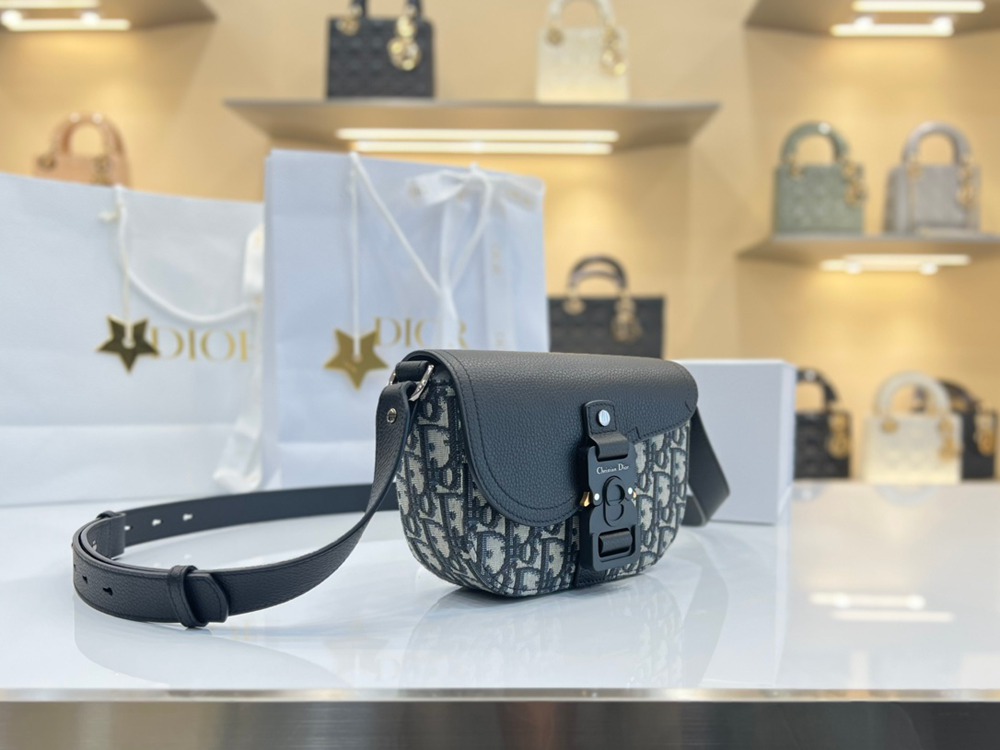 馬鞍手拿包附肩帶藍D_3