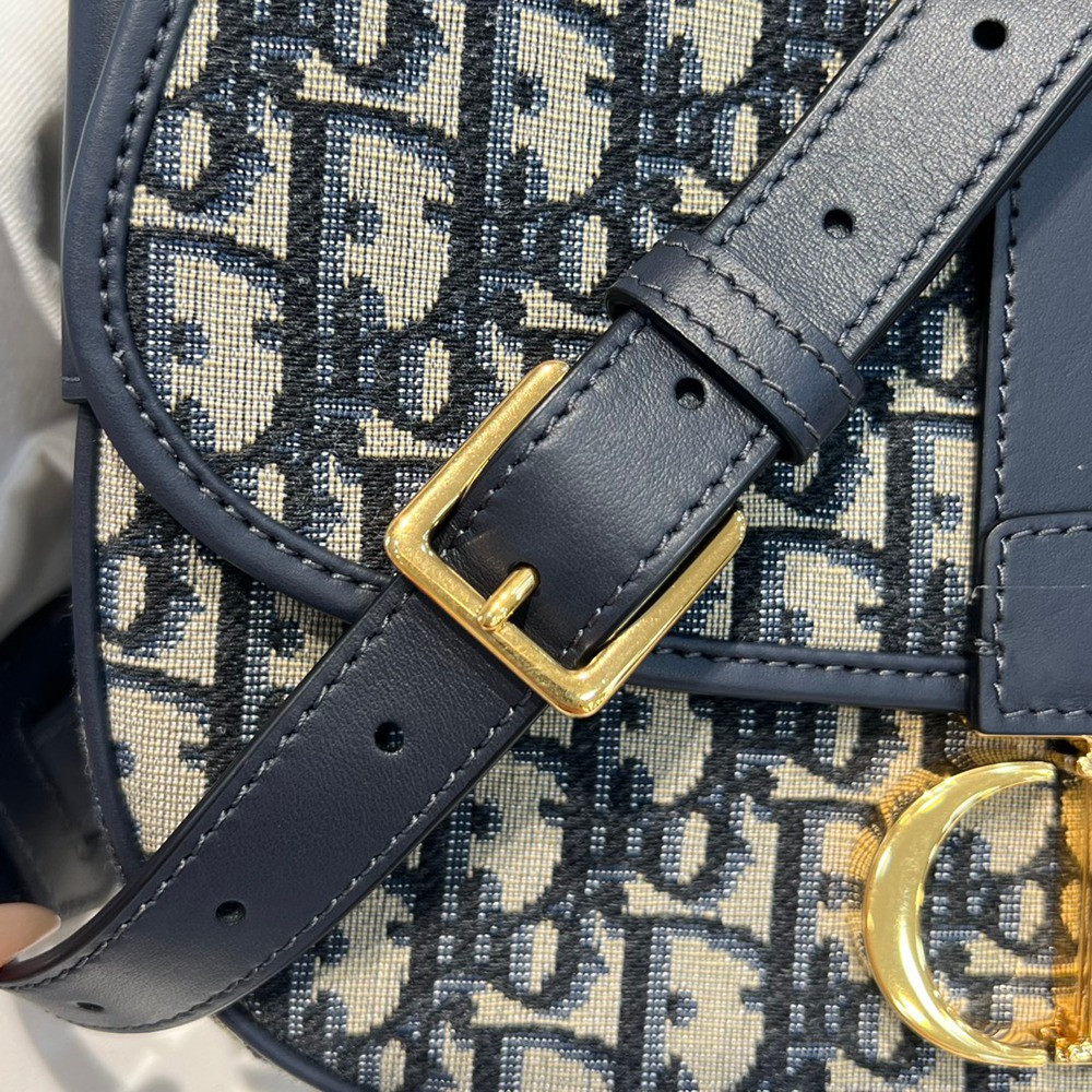 中號Montaigne學院包_6