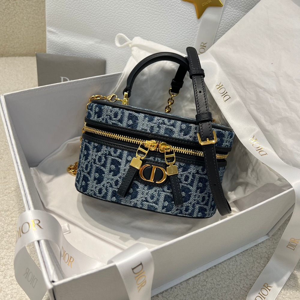 Montaigne Mini Vanity_1