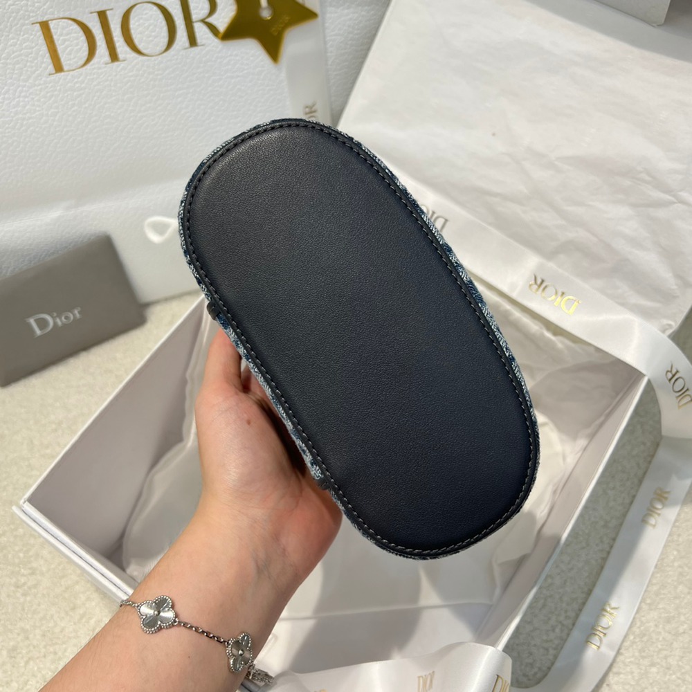 Montaigne Mini Vanity_4