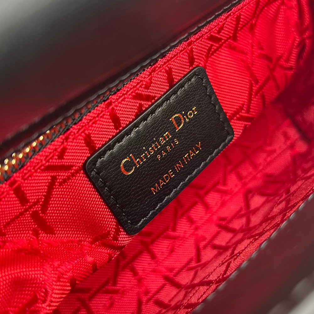 Mini Lady黑色羊皮紅內裏_6