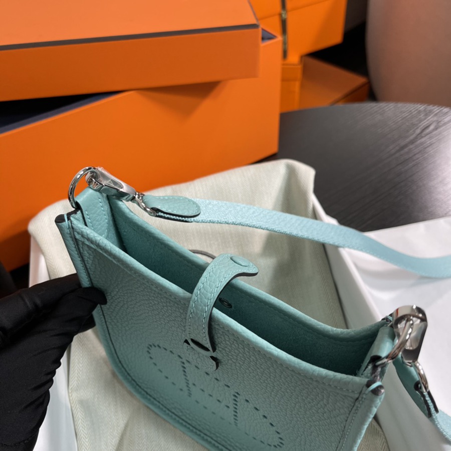 伊芙琳Evelyn 16 Mini 馬卡龍藍TC皮_6