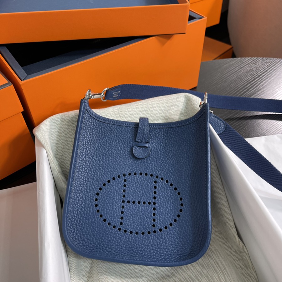 伊芙琳Evelyn 16 Mini 深遂藍 TC皮_2