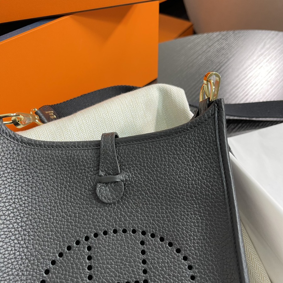 伊芙琳Evelyn 16 Mini 黑色TC皮_3