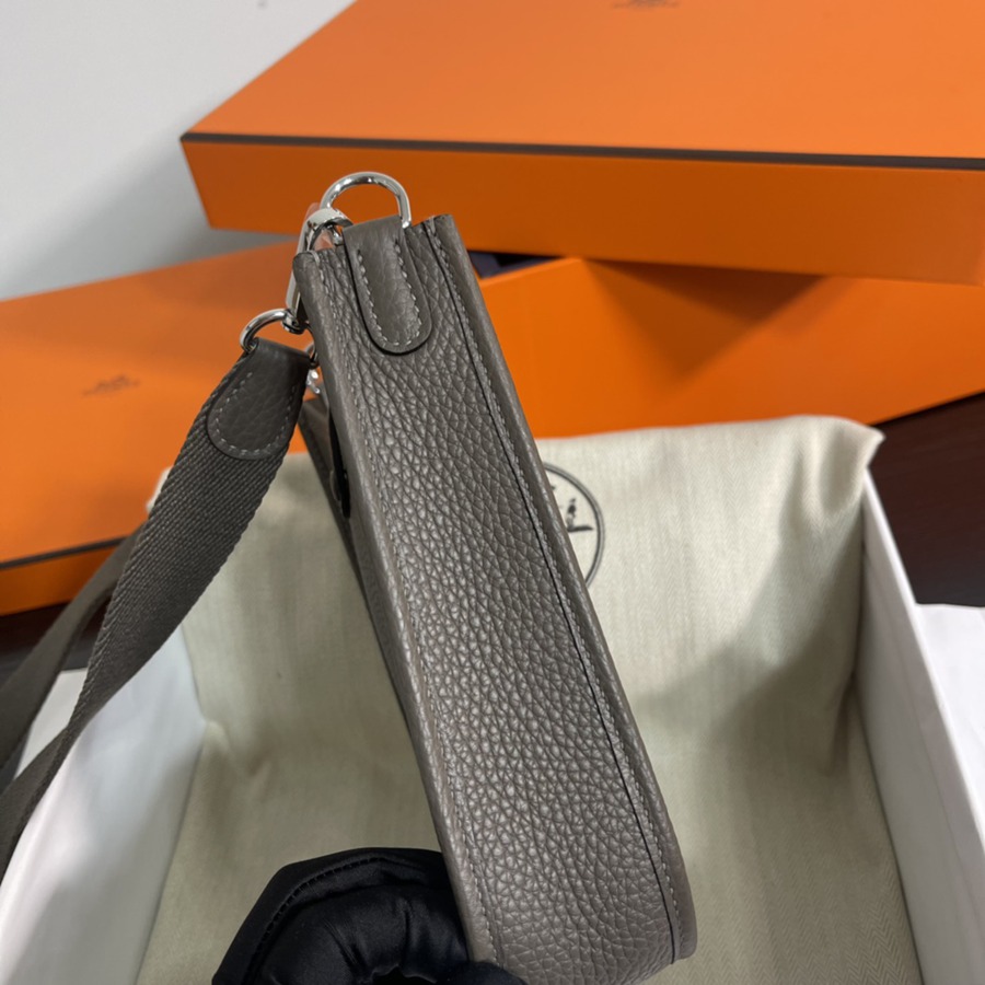 伊芙琳Evelyn 16 Mini 錫器灰 金扣TC皮_4