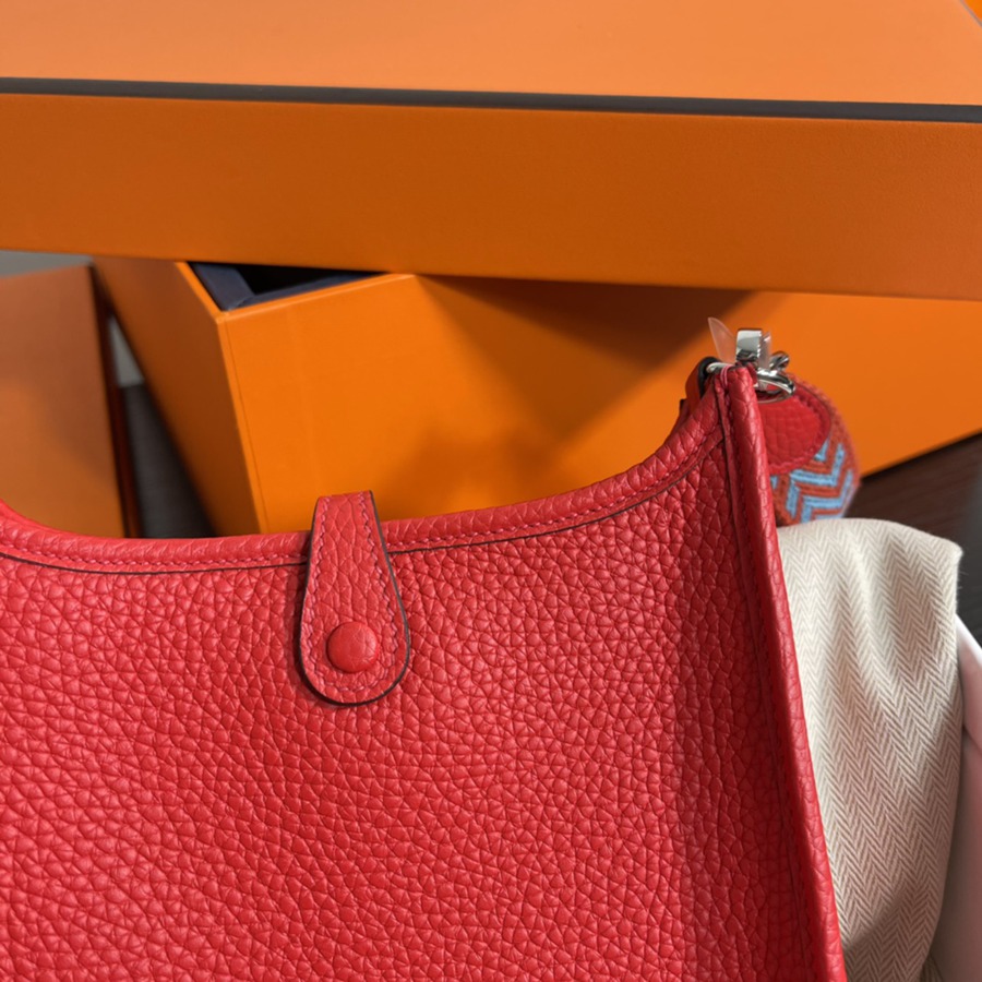 伊芙琳Evelyn 16 Mini 心紅 銀扣TC皮_5