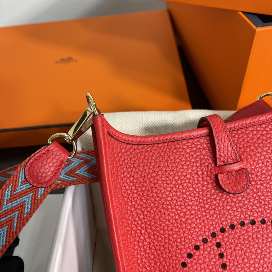 伊芙琳Evelyn 16 Mini 心紅 金扣TC皮_3