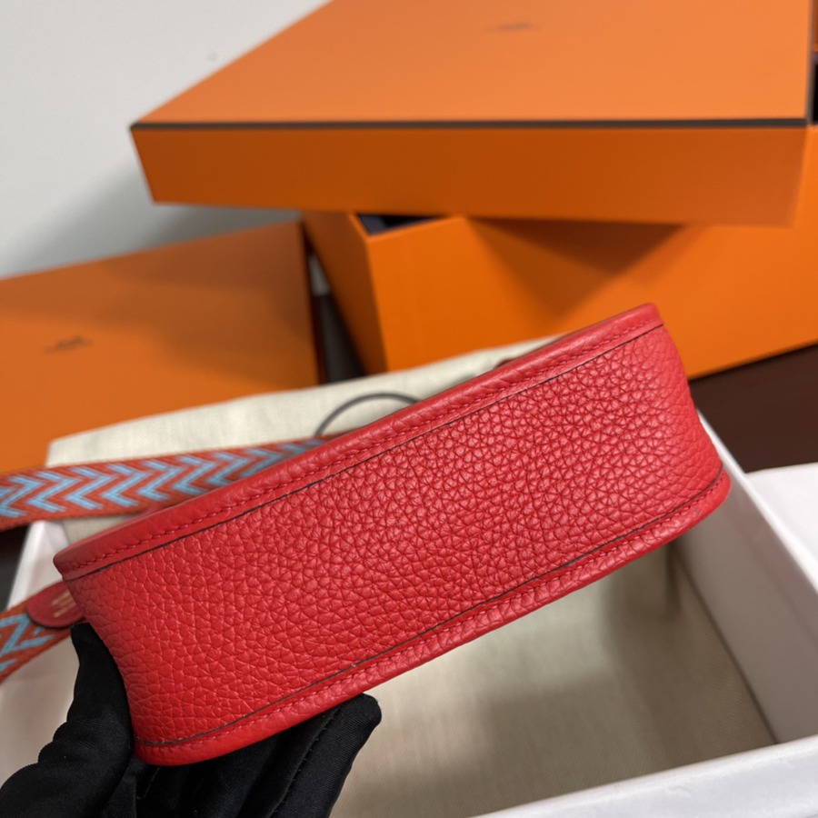 伊芙琳Evelyn 16 Mini 心紅 金扣TC皮_5