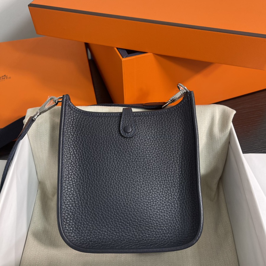 伊芙琳Evelyn 16 Mini 午夜藍 銀扣TC皮_6