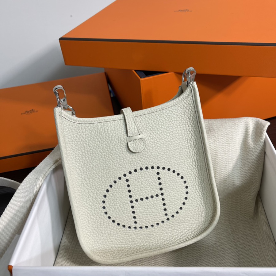 伊芙琳Evelyn 16 Mini 奶昔白 銀扣TC皮_2