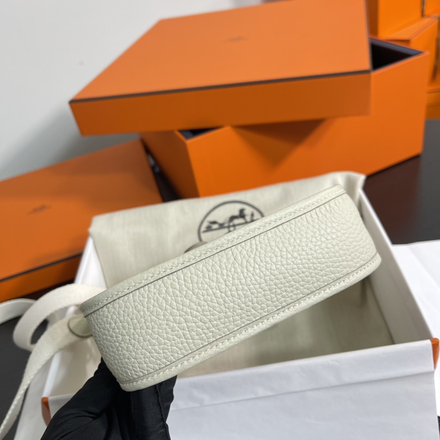 伊芙琳Evelyn 16 Mini 奶昔白 銀扣TC皮_6